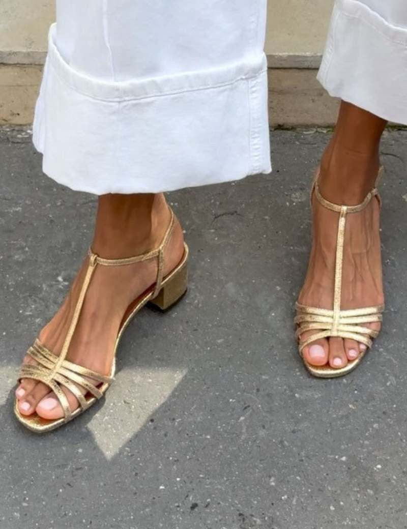 Natálie | Zlaté sandály každodenní elegance